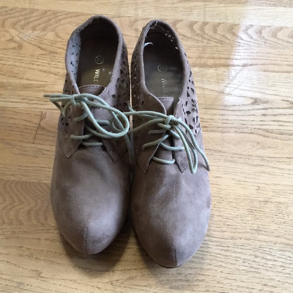 Booties - Picture 3 of 7